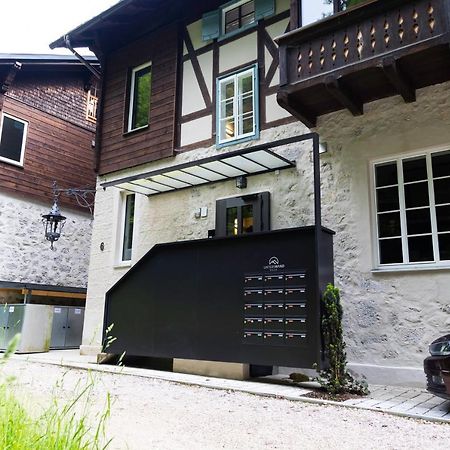 Apartment In Historischer Villa Mit Parkplatz Grünau im Almtal Extérieur photo