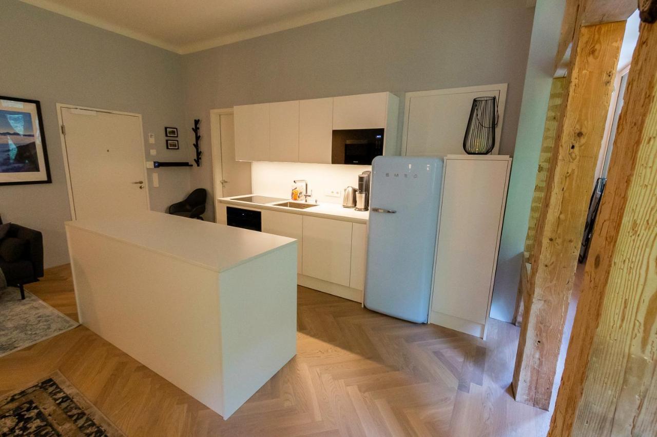 Apartment In Historischer Villa Mit Parkplatz Grünau im Almtal Extérieur photo